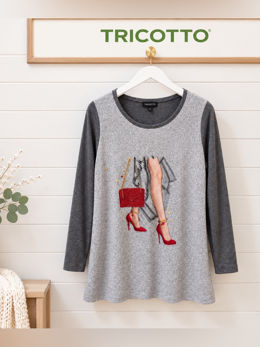 TRICOTTO Grey Graphic Tunic Top Size L